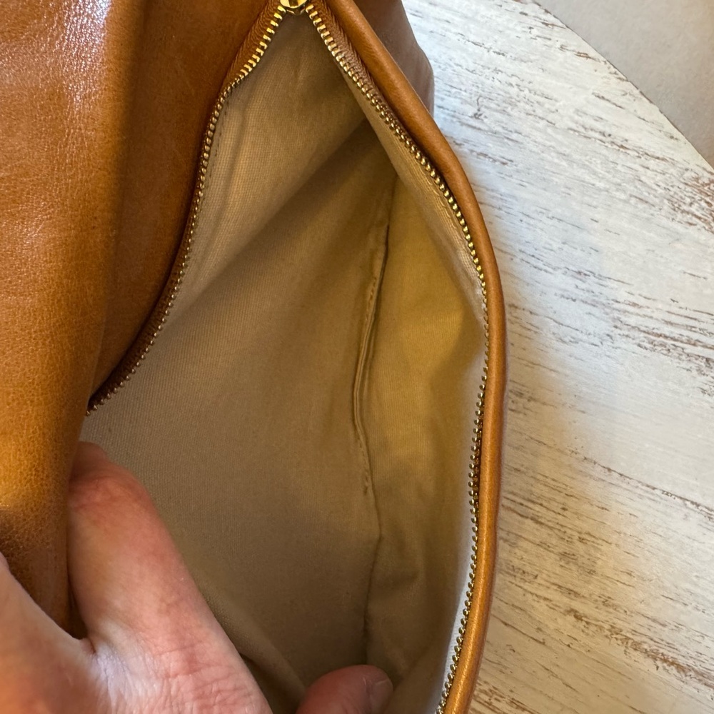 Tory Burch Reva Bombe’ Clutch/ Shoulder Bag - Picture 4 of 9